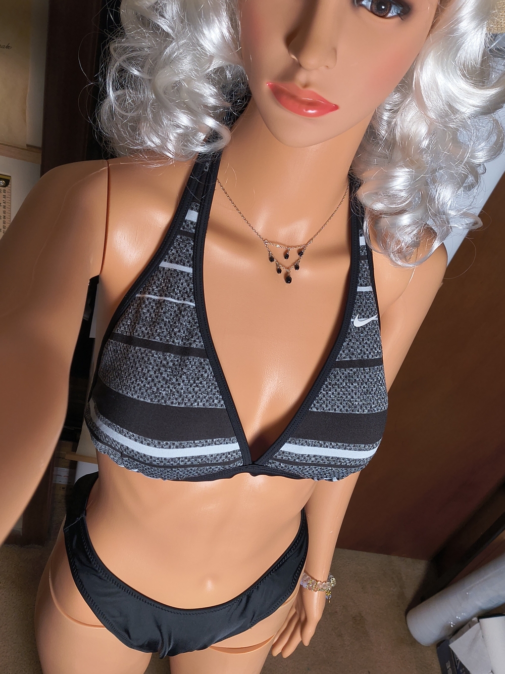 Nike Reversible Black Triangle Bikini Top Size L Gray Swoosh Swim Top